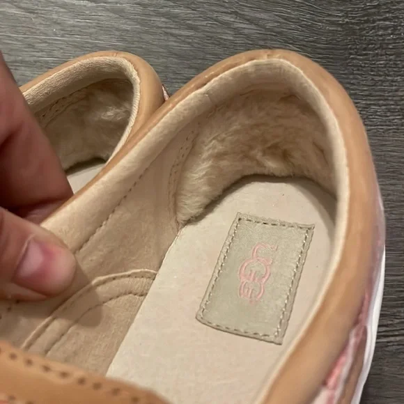 UGG® Tropical Blush Fierce Island Floral Slip-On Sneaker - Women,9/40!NWT - Picture 5 of 8